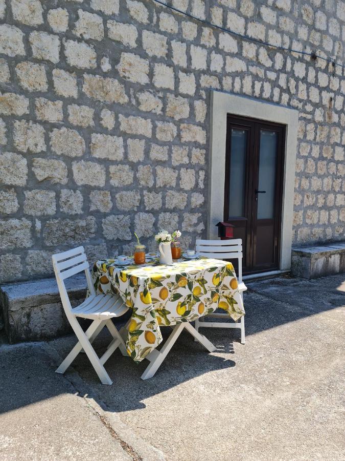 Stone House Apartment Kotor Buitenkant foto